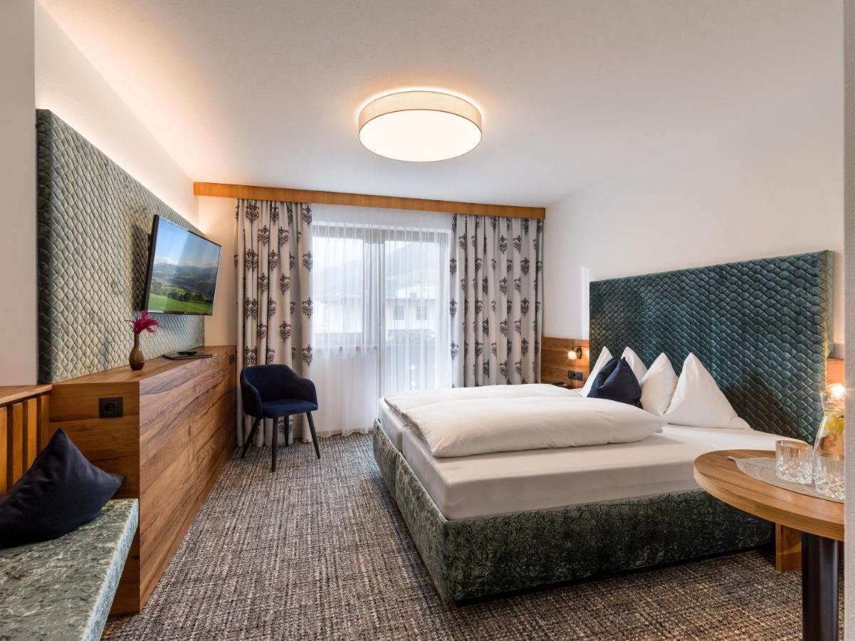 Hotel Landhaus Zillertal Fügen Dış mekan fotoğraf