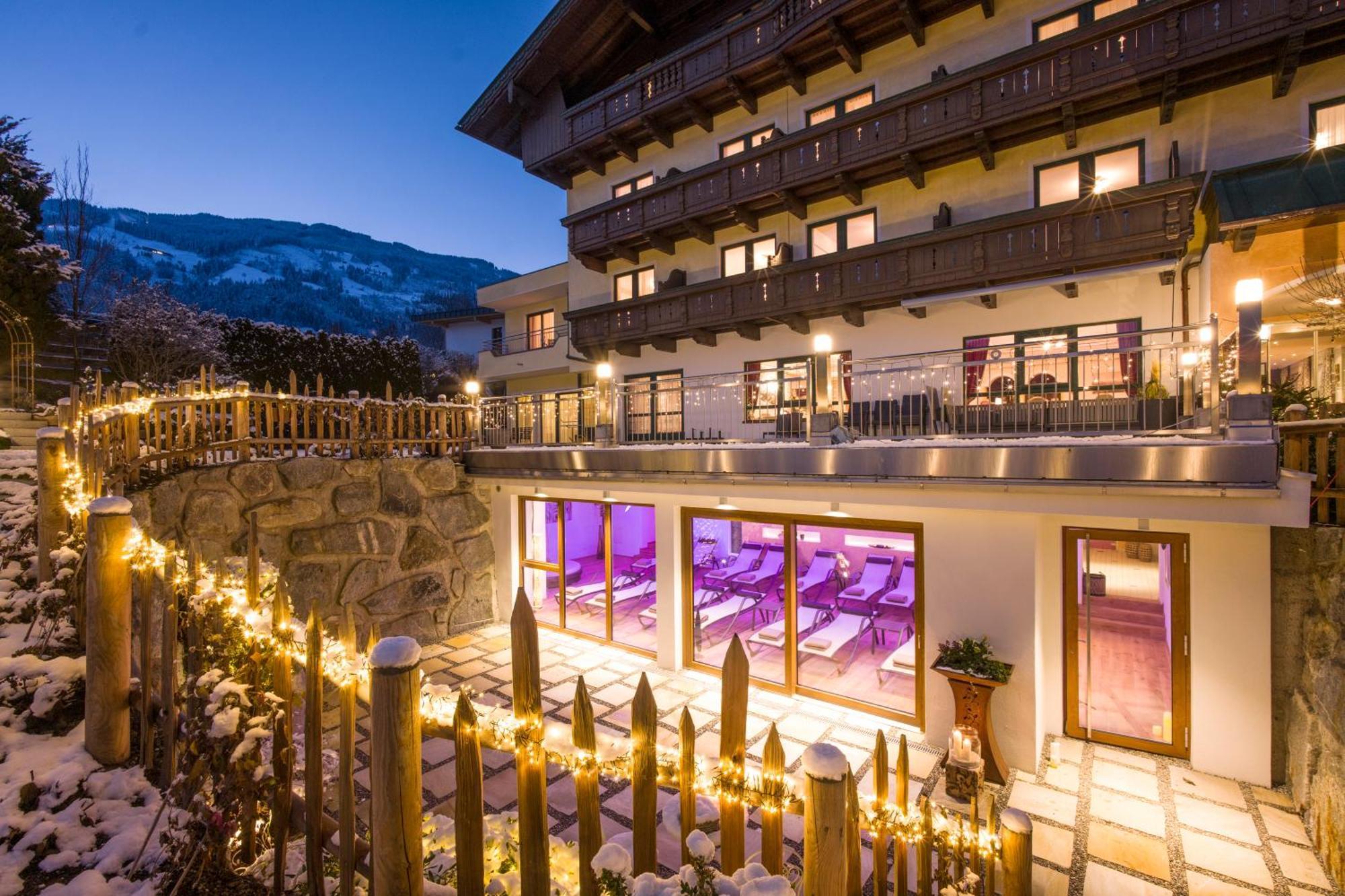 Hotel Landhaus Zillertal Fügen Dış mekan fotoğraf