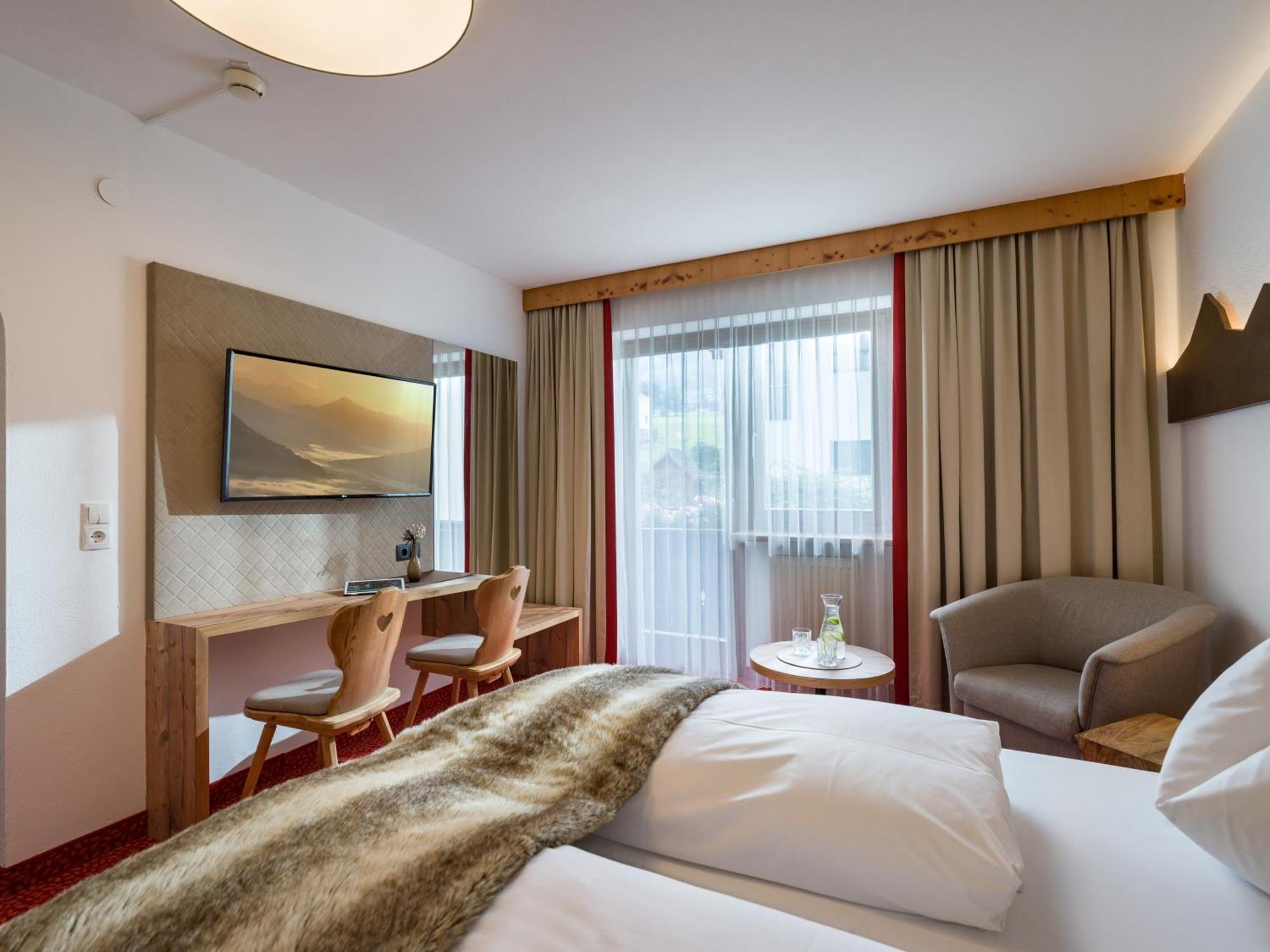 Hotel Landhaus Zillertal Fügen Dış mekan fotoğraf