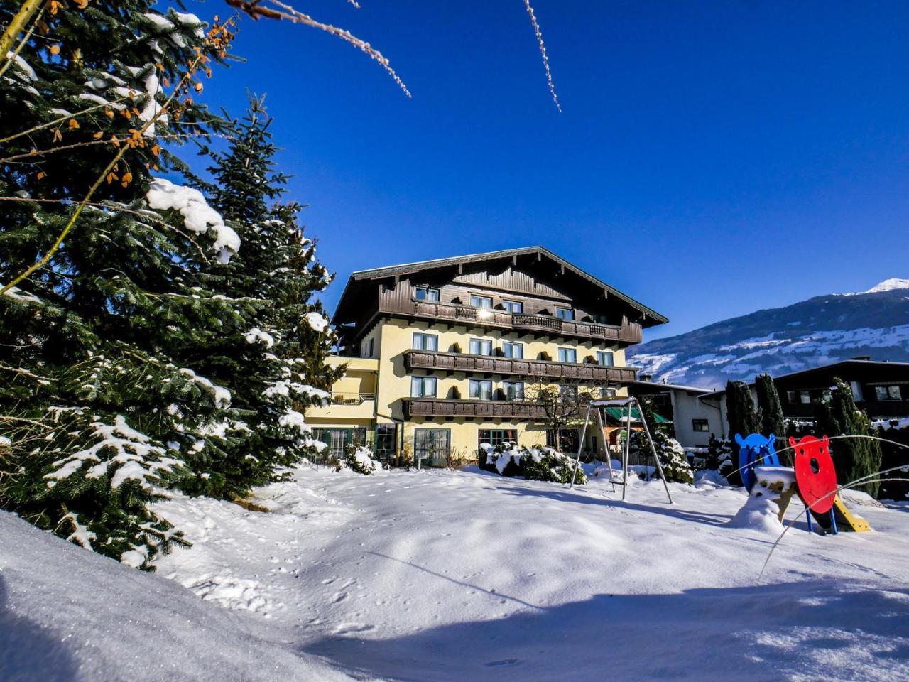 Hotel Landhaus Zillertal Fügen Dış mekan fotoğraf